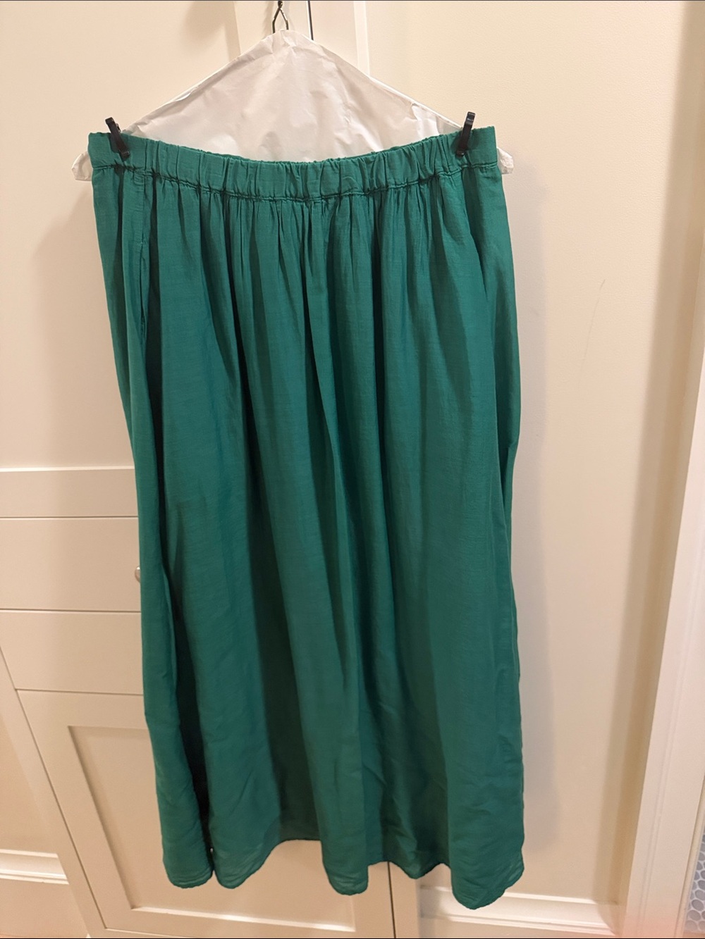 Velvet By Graham and Spencer Women's Emerald Green Skirt Size Small